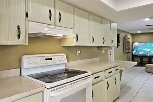1371 S Prairie Cir, Deltona, FL 32725 - Photo 10