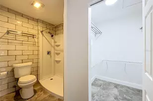 5247 Vineland Rd, Orlando, FL 32811 - Photo 24