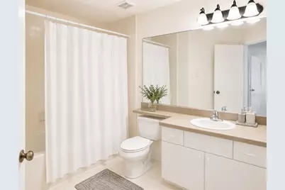 5572 Metrowest Blvd #203, Orlando, FL 32811 - Photo 12