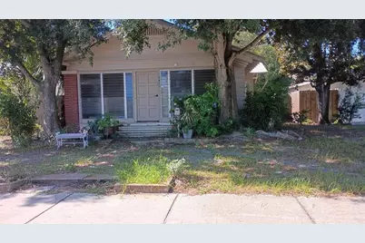 4428 4th Ave S, Saint Petersburg, FL 33711 - Photo 1