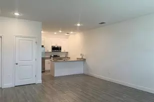 1732 Pacific Rd, Poinciana, FL 34759 - Photo 6