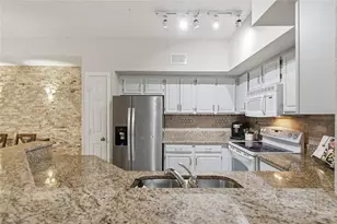 13037 Mulberry Park Dr, Orlando, FL 32821 - Photo 6