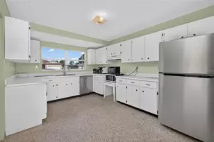 5701 Padgett Cir, Orlando, FL 32839 - Photo 14