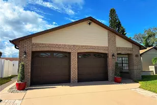 2526 Fieldcrest Ct, Holiday, FL 34691 - Photo 2