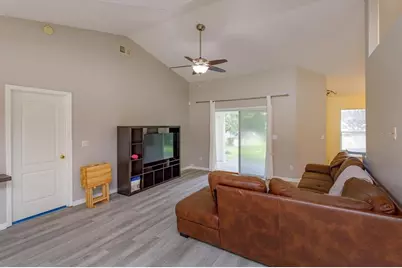 11316 Via Mari Cae Court, Clermont, FL 34711 - Photo 12