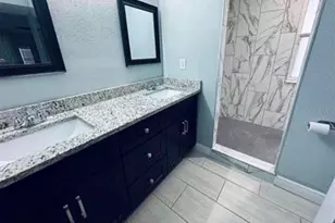 17 S Solandra Dr, Orlando, FL 32807 - Photo 10