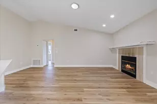 120 Fountain Ct, Spring Hill, FL 34606 - Photo 16