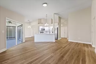 120 Fountain Ct, Spring Hill, FL 34606 - Photo 12
