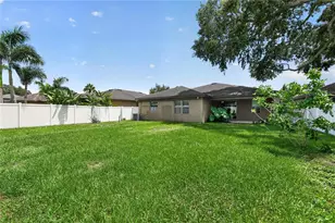 2130 Landside Dr, Valrico, FL 33594 - Photo 36