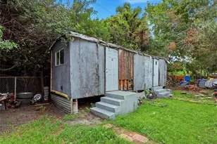 2221 Granby St, Sanford, FL 32771 - Photo 24