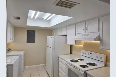 2430 Lemon Tree Lane #2I, Orlando, FL 32839 - Photo 4