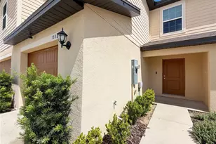 1552 Wynford Cir, Tavares, FL 32778 - Photo 2