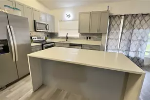 223 Hope Cir, Orlando, FL 32811 - Photo 2