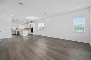6573 Quest St, Saint Cloud, FL 34771 - Photo 2