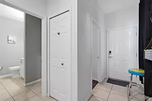 1717 Retreat Cir, Clermont, FL 34714 - Photo 2