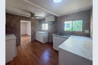 19 N Mary Street, Eustis, FL 32726 - Photo 4