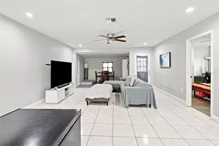 618 Caribou Ct, Poinciana, FL 34759 - Photo 4
