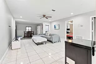 618 Caribou Ct, Poinciana, FL 34759 - Photo 10
