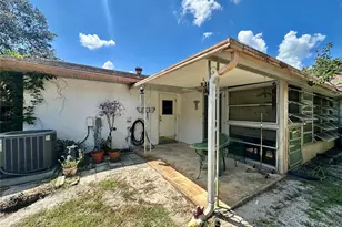 723 Gaston Foster Rd, Orlando, FL 32807 - Photo 14