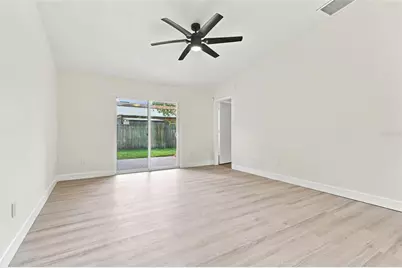 723 Oak Manor Circle, Orlando, FL 32825 - Photo 4