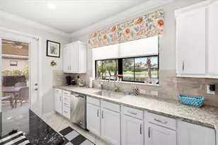 218 SE Longview Dr, Port Saint Lucie, FL 34984 - Photo 16