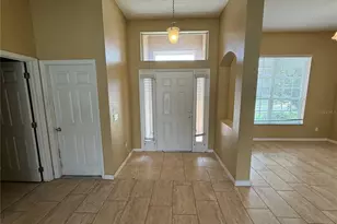 7101 White Trillium Cir, Orlando, FL 32818 - Photo 2