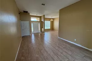 7101 White Trillium Cir, Orlando, FL 32818 - Photo 4