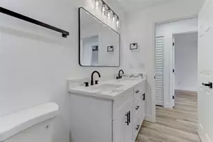 7711 Lakeside Woods Dr, Orlando, FL 32810 - Photo 32