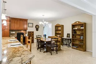101 Ronele Dr, Brandon, FL 33511 - Photo 14
