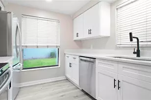 4836 Marks Terrace, Orlando, FL 32811 - Photo 8