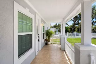 7413 N Arrawana Ave, Tampa, FL 33614 - Photo 2