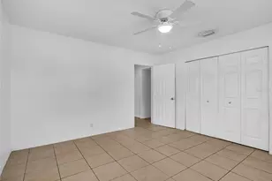 7413 N Arrawana Ave, Tampa, FL 33614 - Photo 12