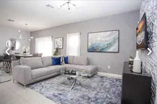 1050 Las Fuentes Dr, Kissimmee, FL 34746 - Photo 2