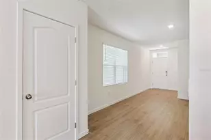 1372 Grand Flora Ln, Sanford, FL 32773 - Photo 2
