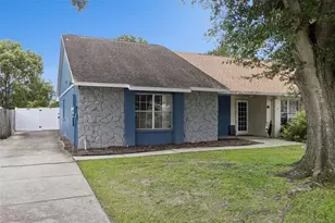 3244 Laurel Dale Dr, Tampa, FL 33618 - Photo 1