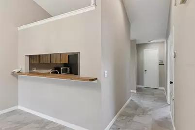 3244 Laurel Dale Drive, Tampa, FL 33618 - Photo 10