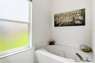8066 King Palm Cir, Kissimmee, FL 34747 - Photo 20