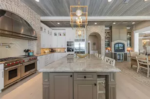 1744 Santa Barbara Dr, Dunedin, FL 34698 - Photo 14