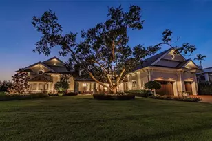 1744 Santa Barbara Dr, Dunedin, FL 34698 - Photo 2