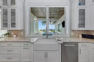 1744 Santa Barbara Dr, Dunedin, FL 34698 - Photo 18