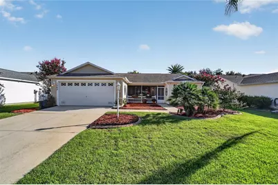 1563 Hollyberry Place, The Villages, FL 32162 - Photo 4
