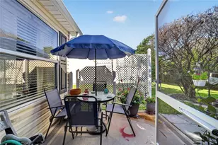 1563 Hollyberry Pl, The Villages, FL 32162 - Photo 30