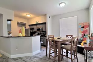 6025 Westgate Dr, Orlando, FL 32835 - Photo 6