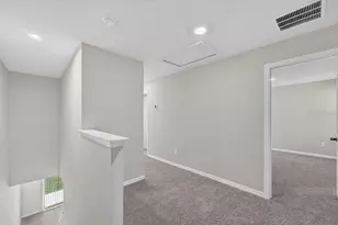 7630 Intrepid Rd, Wesley Chapel, FL 33545 - Photo 14