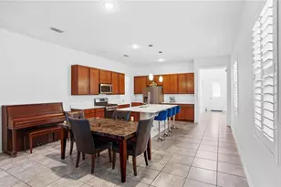 2052 Emerald Springs Dr, Apopka, FL 32712 - Photo 8