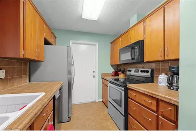 1027 Sunwood Lane, Orlando, FL 32807 - Photo 10