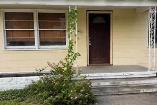 1370 Admiral Woodson Ln, Clearwater, FL 33755 - Photo 8