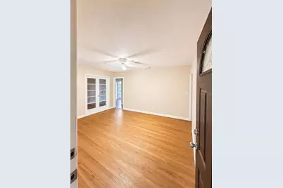 1370 Admiral Woodson Lane, Clearwater, FL 33755 - Photo 12