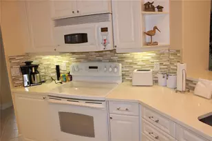 5215 97th St E, Bradenton, FL 34211 - Photo 10