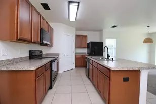 3238 Bayou Bay Dr, Lakeland, FL 33811 - Photo 4